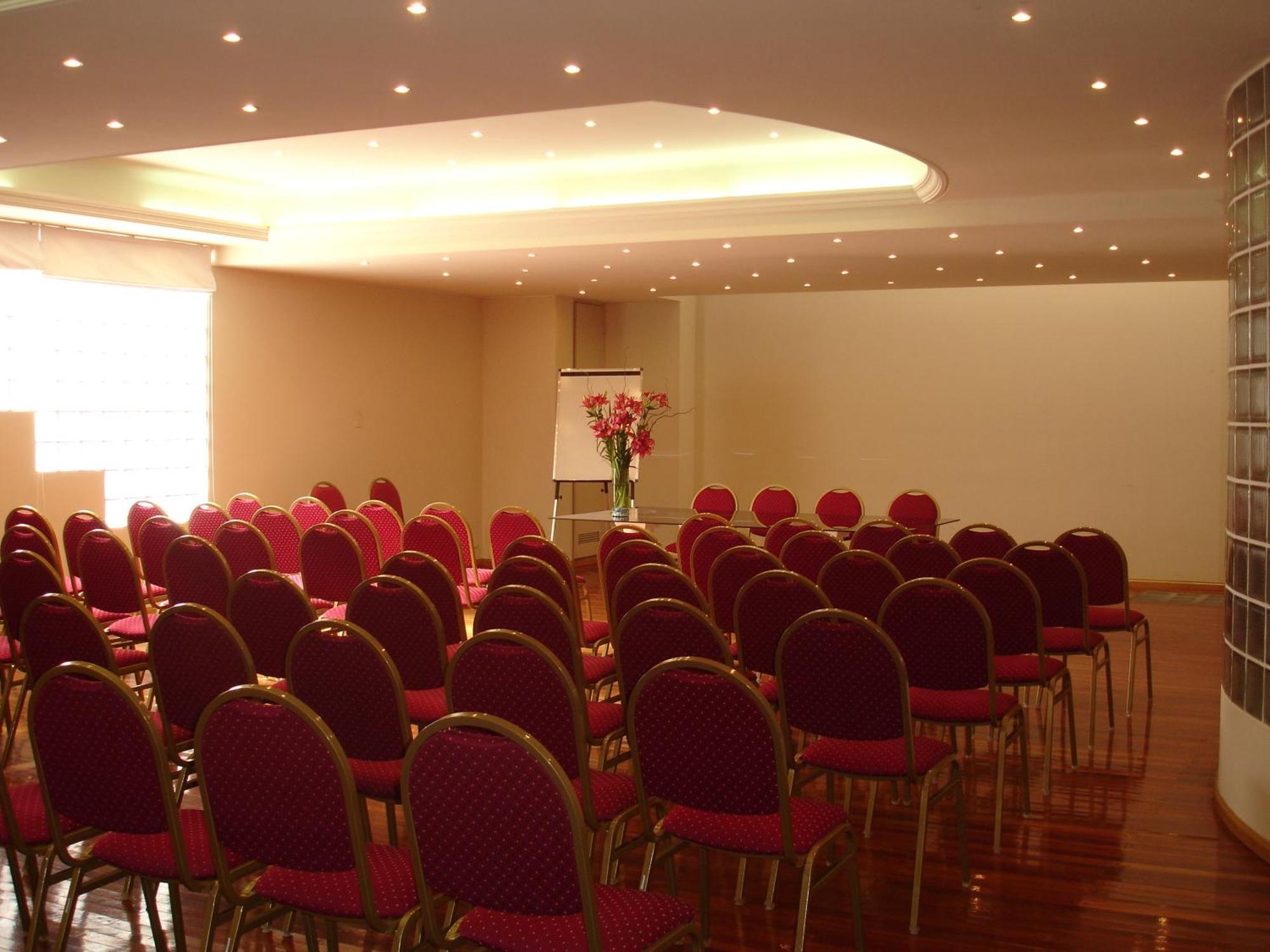 Altezza Apart Suites Mendoza Kültér fotó