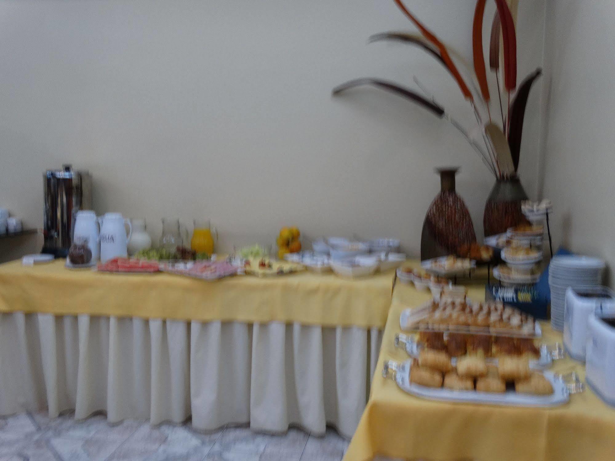 Altezza Apart Suites Mendoza Kültér fotó
