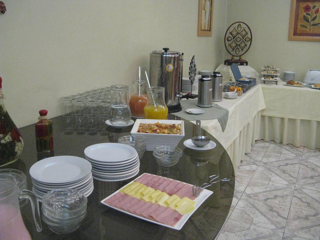 Altezza Apart Suites Mendoza Kültér fotó